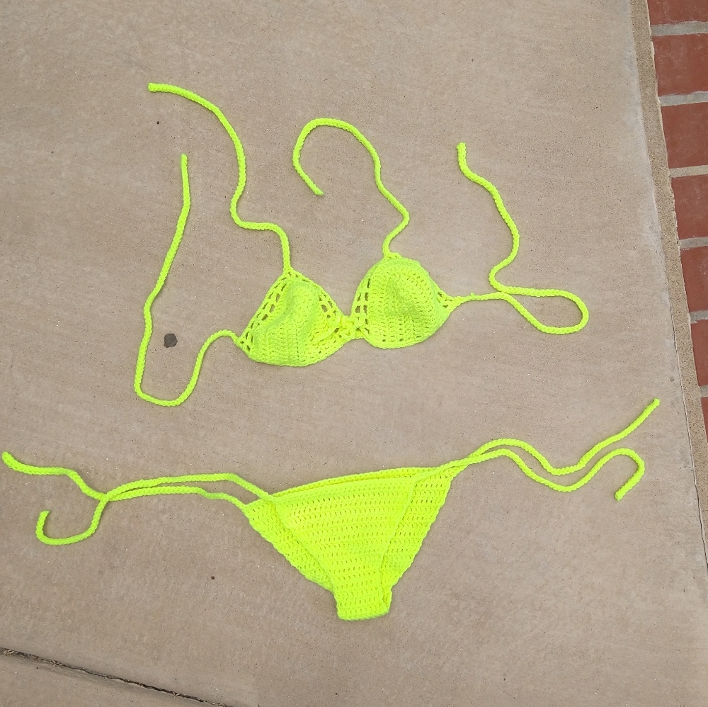 Lime Green Crochet 2-Piece Swimwear